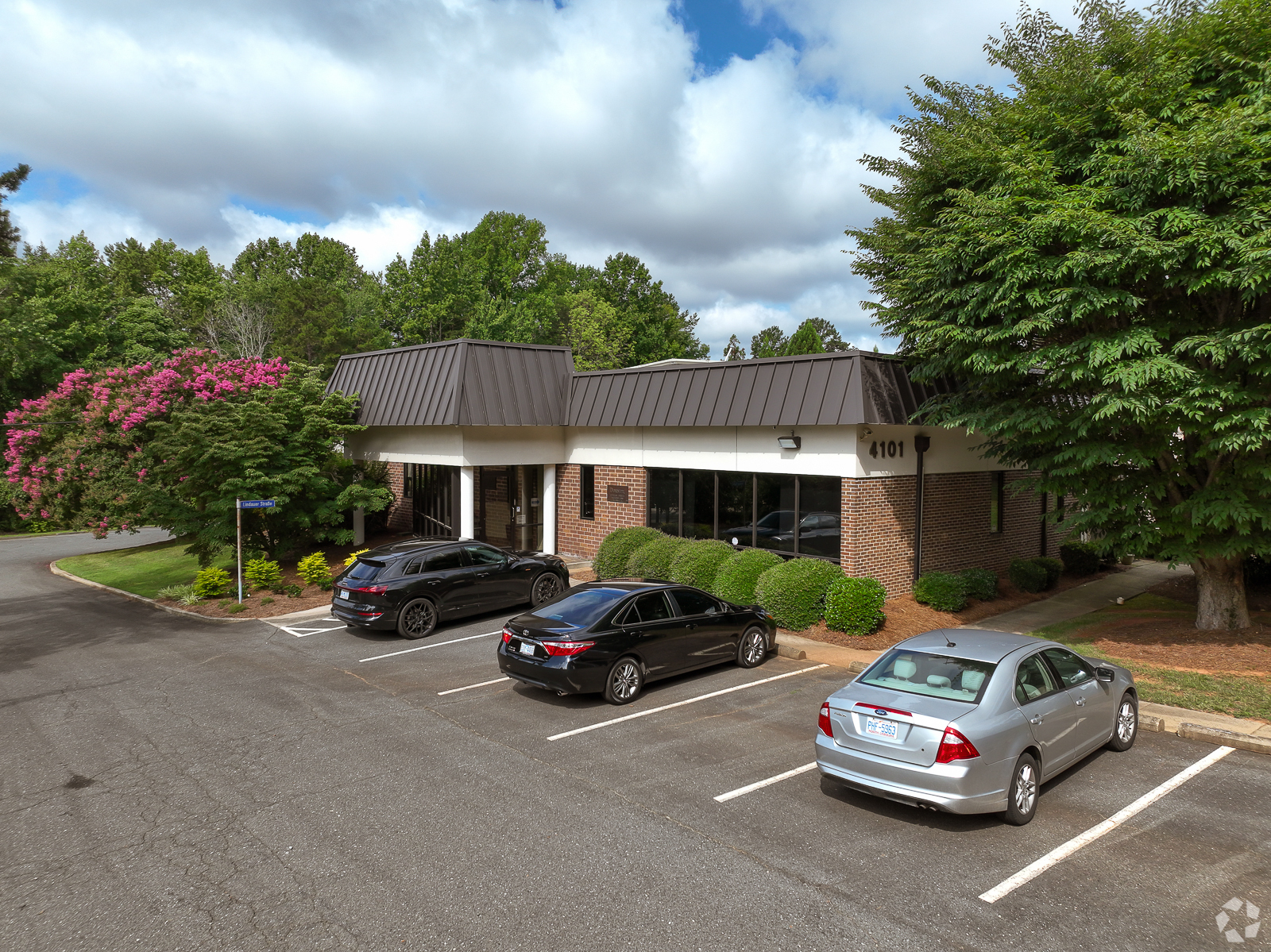 4001 Performance Rd, Charlotte, NC à vendre Photo principale- Image 1 de 1