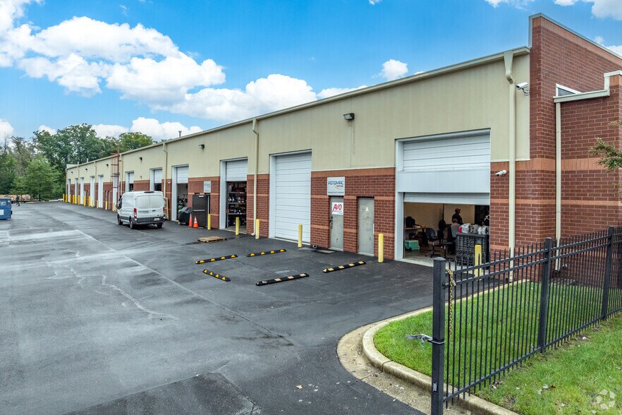 1610 Professional Blvd, Crofton, MD à louer - Photo du bâtiment - Image 2 de 4