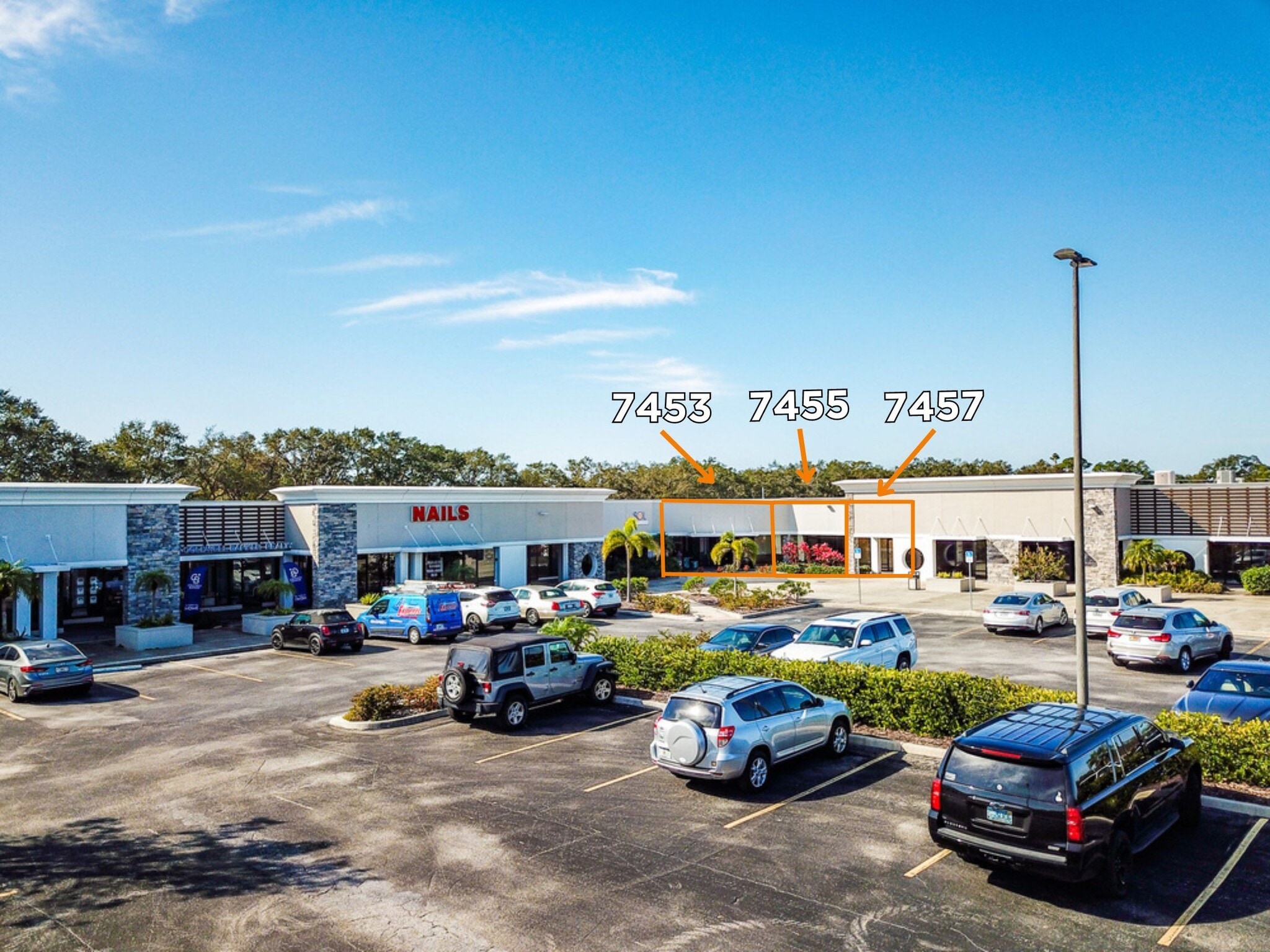 7407-7421 Manatee Ave W, Bradenton, FL for lease Primary Photo- Image 1 of 6