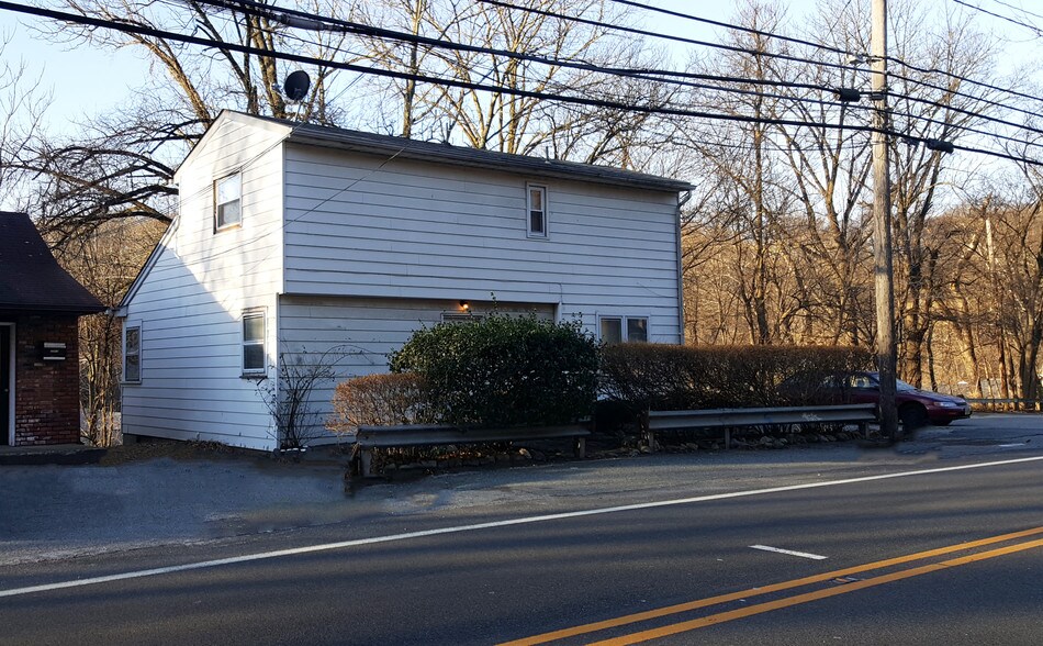 217-219 Hamburg Tpke, Bloomingdale, NJ à vendre - Photo du bâtiment - Image 2 de 11