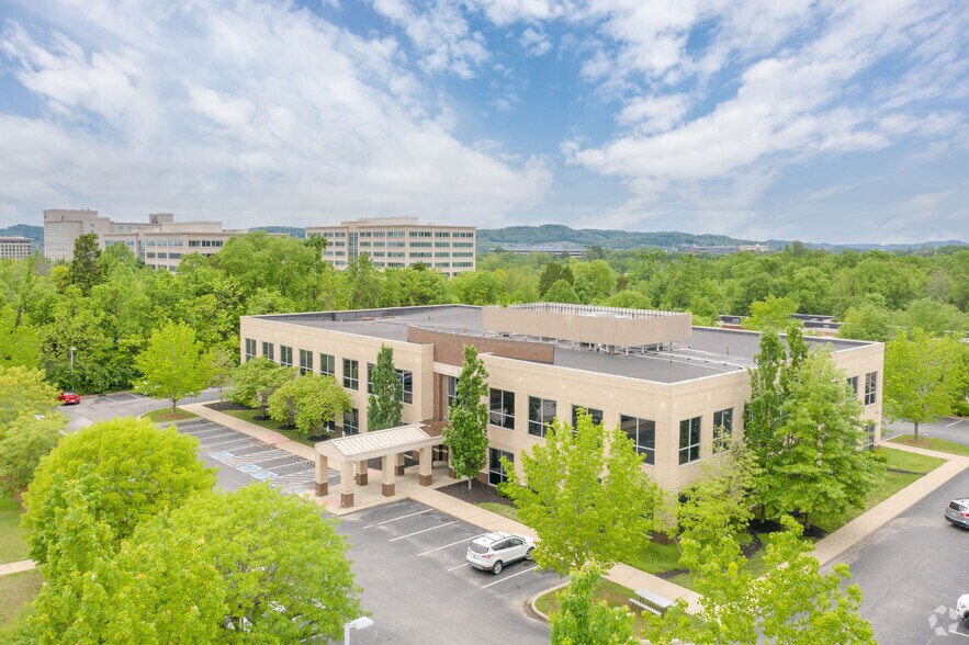 740 Cool Springs Blvd, Franklin, TN à louer - Photo du bâtiment - Image 2 de 4