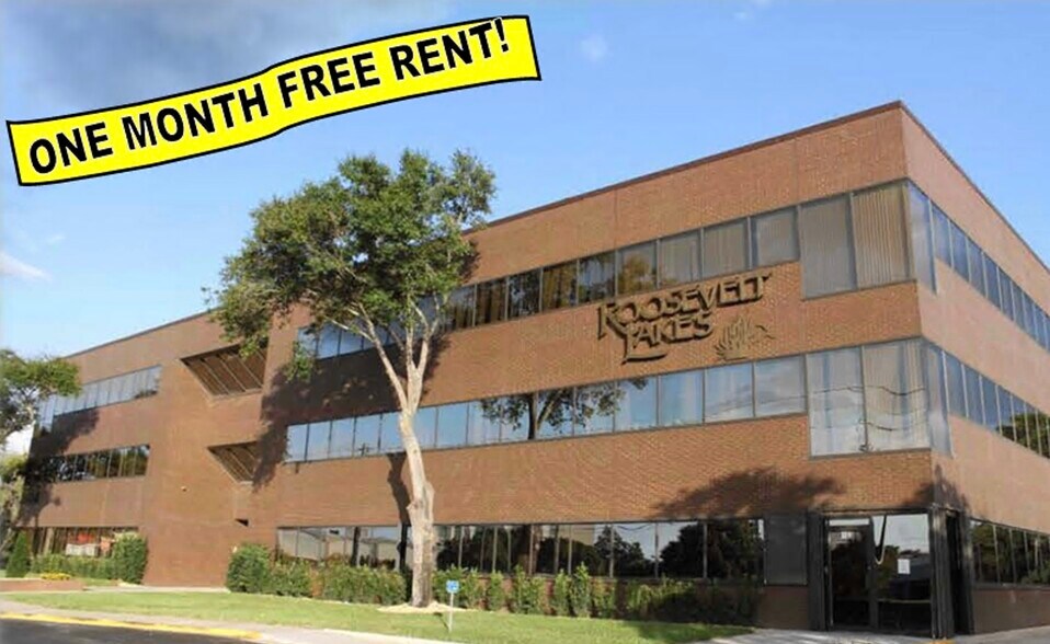 12425 28th St N, Saint Petersburg, FL à louer - Photo du bâtiment - Image 1 de 9