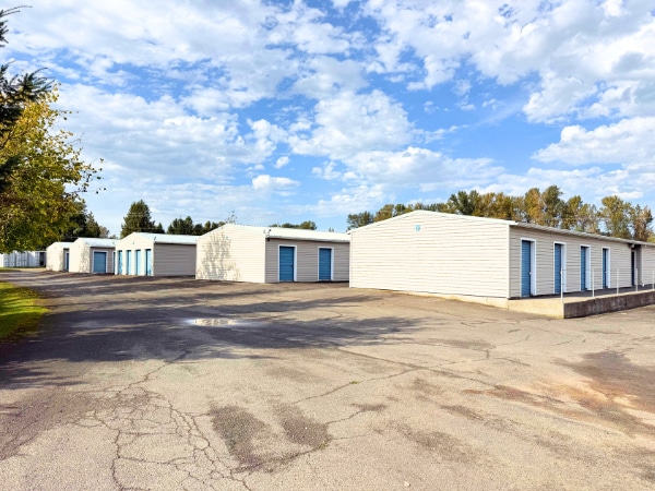 321 Everson Rd, Everson, WA à vendre - Photo du bâtiment - Image 2 de 9