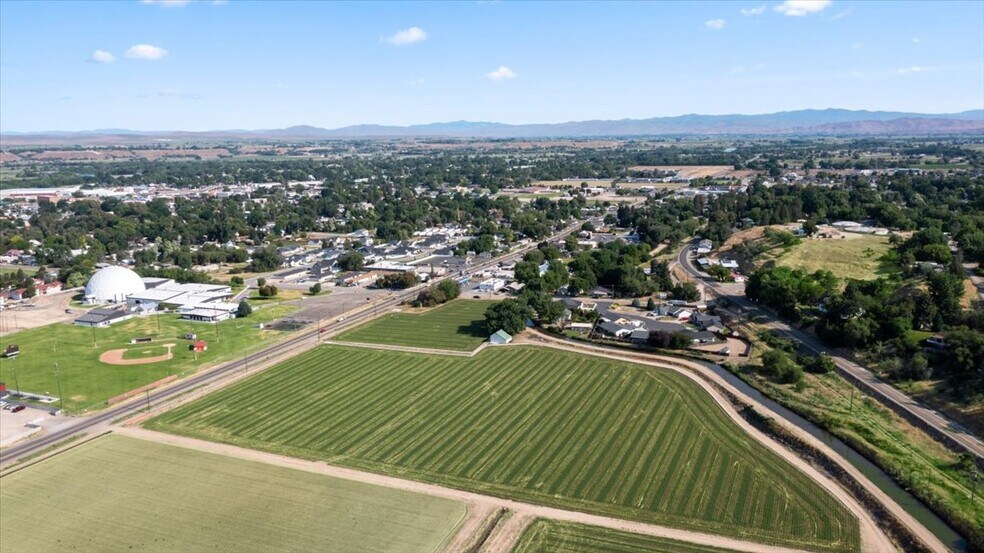 1610 6th Ave S, Payette, ID à vendre - Photo du bâtiment - Image 3 de 15