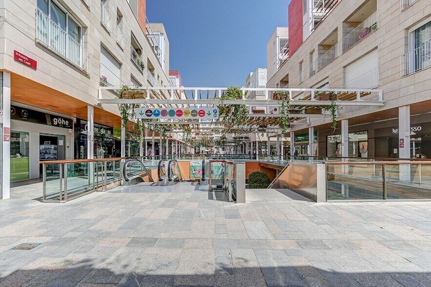 Carrer de la Presó, 4, Reus, Tarragona à louer - Photo du bâtiment - Image 3 de 37