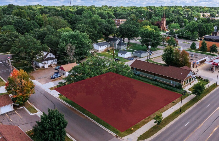 520 N Benton Dr, Sauk Rapids, MN à vendre - Photo du bâtiment - Image 2 de 3