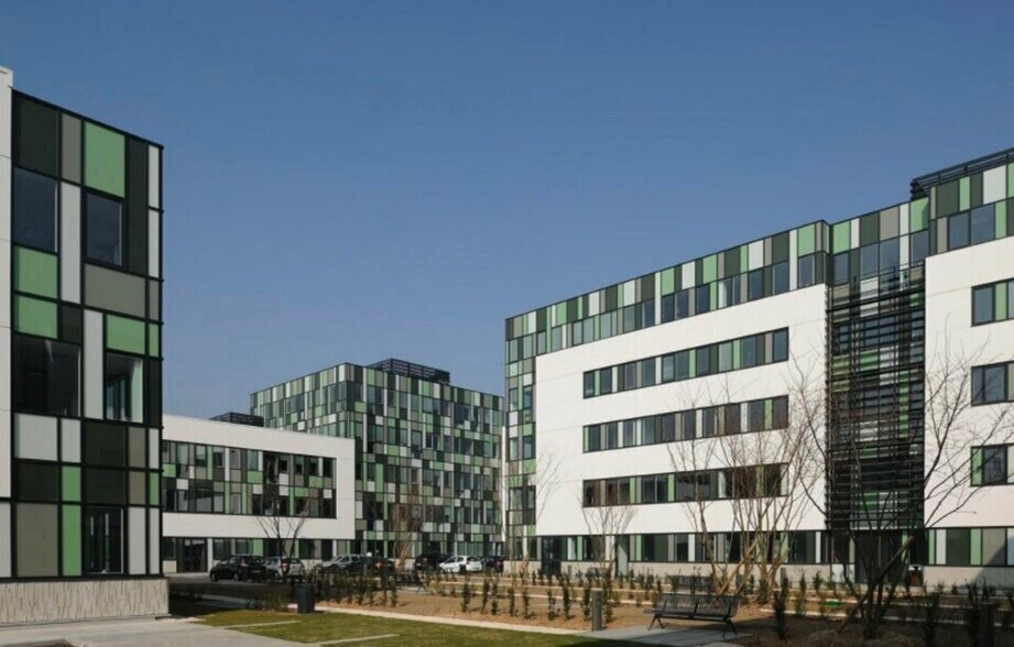 17 Rue Professeur Jean Bernard, Lyon à louer - Photo du bâtiment - Image 1 de 4