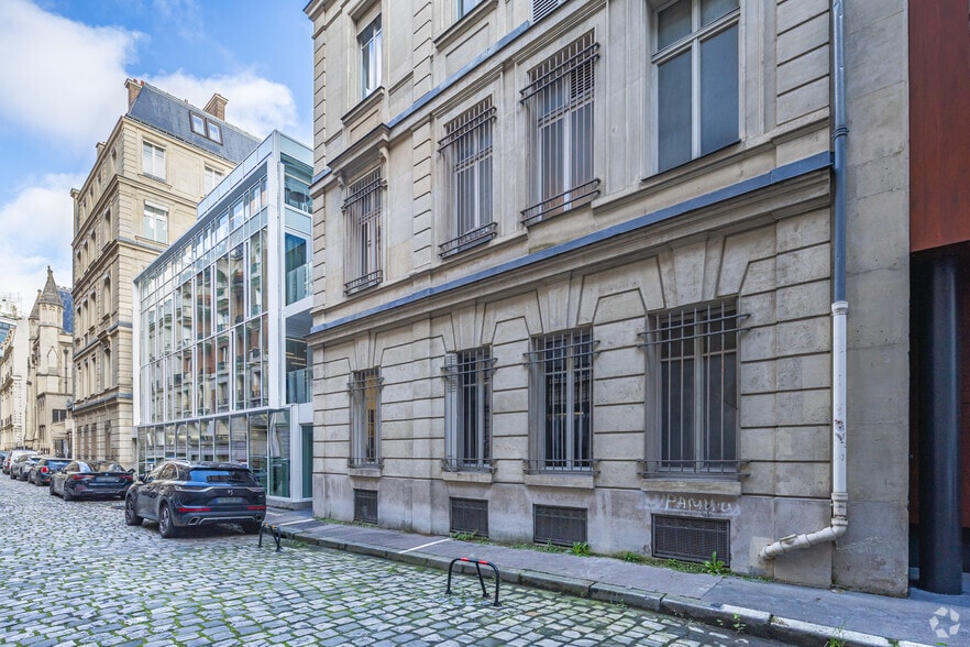 19-21 Avenue George V, Paris à louer - Photo du bâtiment - Image 3 de 6
