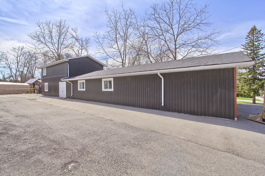 395 Bay St W, Brock, ON for sale - Building Photo - Image 3 of 36