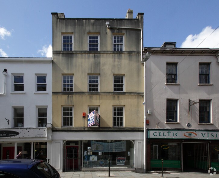 51 King St, Carmarthen à louer - Photo du bâtiment - Image 2 de 5