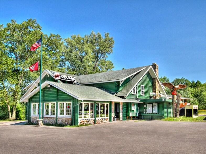 838 US HIGHWAY 45 S, Eagle River, WI à vendre - Photo du bâtiment - Image 1 de 1