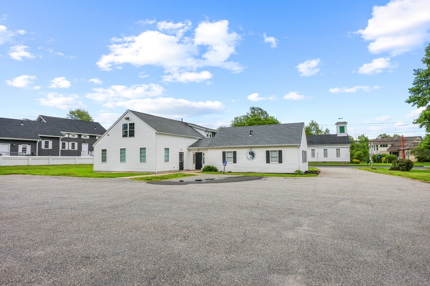 27 Main St, Hebron, CT for sale - Primary Photo - Image 1 of 4