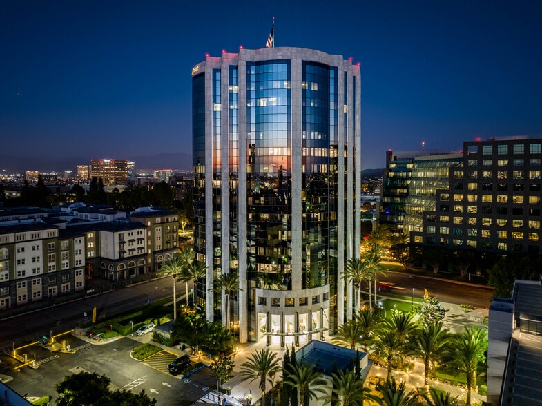 18881 Von Karman Ave, Irvine, CA for lease - Building Photo - Image 1 of 21