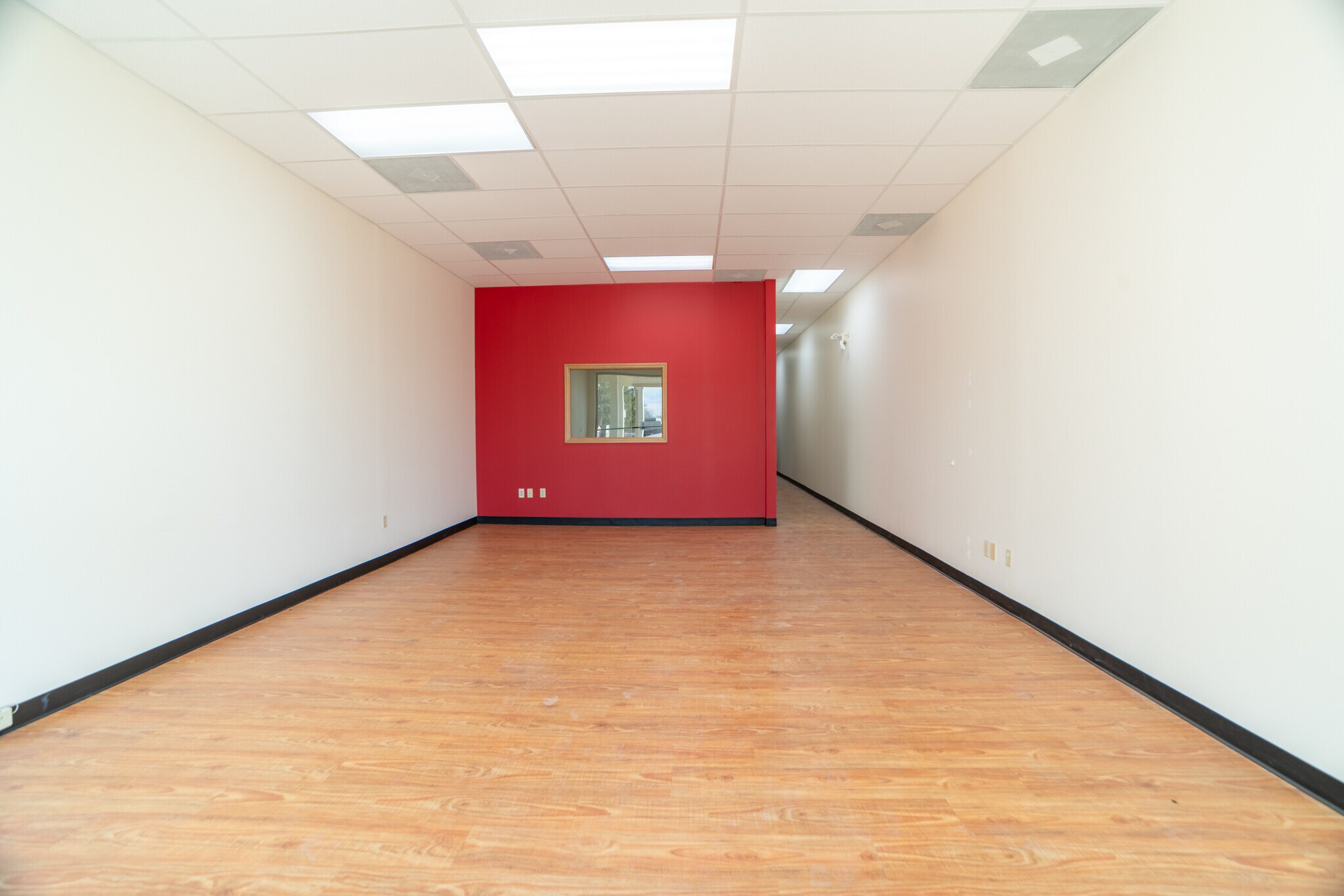 3801-3837 Vaile Ave, Florissant, MO à louer Photo intérieure- Image 1 de 1