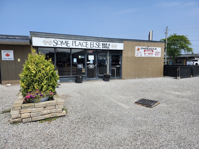 49 Scott St W, St Catharines, ON for sale - Building Photo - Image 2 of 18