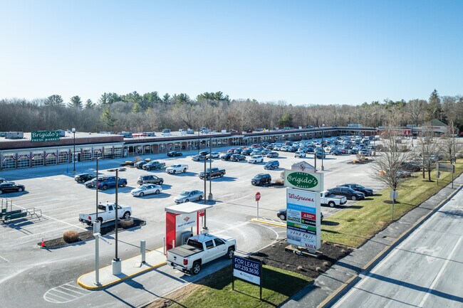 Plus de détails pour 900 Victory Hwy, North Smithfield, RI - Commerce de détail à louer