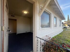 403 N L St, Dinuba, CA for lease Interior Photo- Image 2 of 14