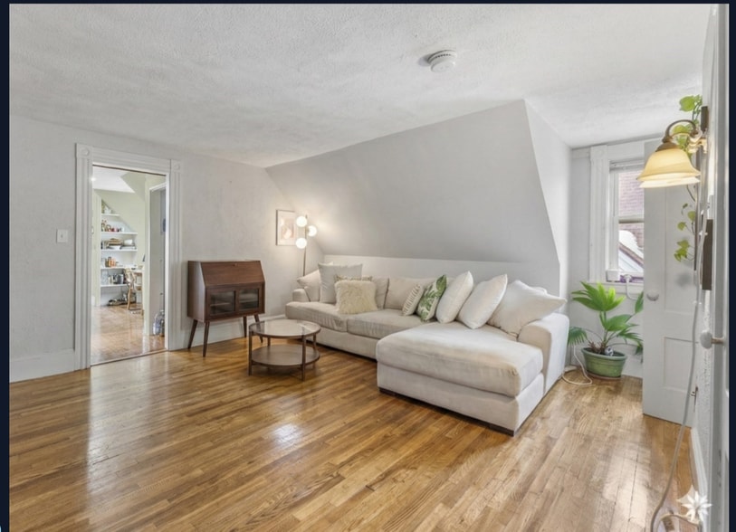 9 Dartmouth St, Somerville, MA à vendre - Photo intérieure - Image 3 de 8