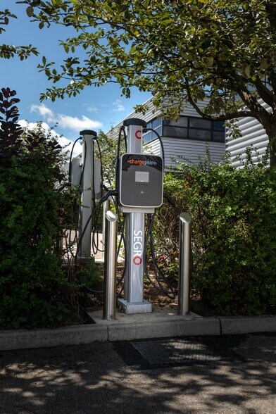 Abbey Rd, Londres à louer - Photo du bâtiment - Image 3 de 21