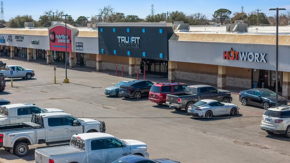 2419 N County Rd W, Odessa, TX à vendre - Photo du bâtiment - Image 3 de 5