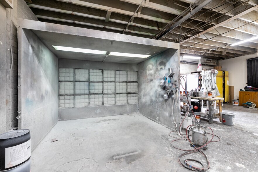 4606-4620 W Jefferson Blvd, Los Angeles, CA à louer - Photo intérieure - Image 2 de 15