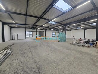 Plus de détails pour Local d'activités à louer