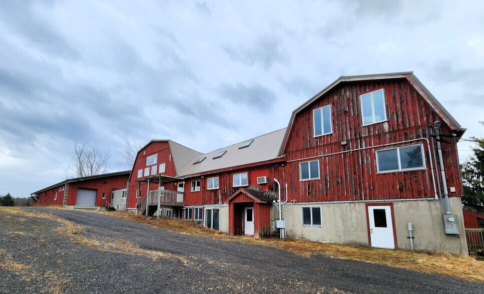 303 Gunderman Rd, Spencer, NY à vendre - Photo du bâtiment - Image 2 de 25