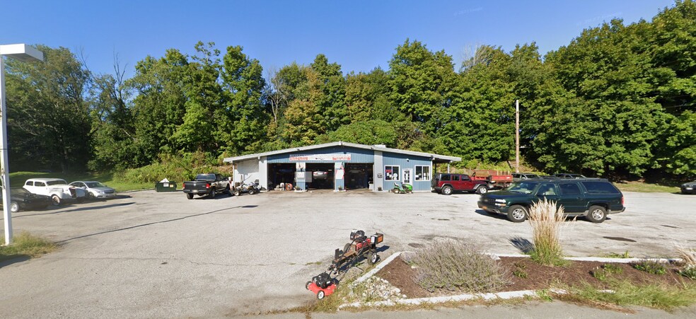 1603 NY-52, Fishkill, NY à vendre - Photo du bâtiment - Image 2 de 3