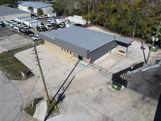 Plus de détails pour 735 Commerce Cir, Longwood, FL - Industriel à louer