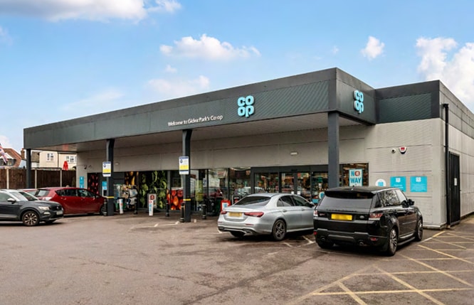 376-392 Brentwood Rd, Romford for sale Primary Photo- Image 1 of 3