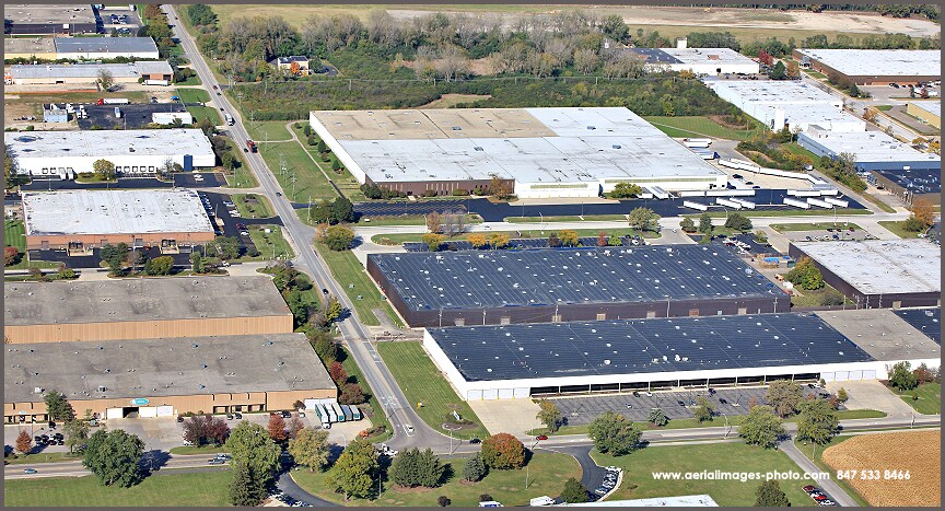 1717 W Harvester Rd, West Chicago, IL à louer - Photo du bâtiment - Image 2 de 6