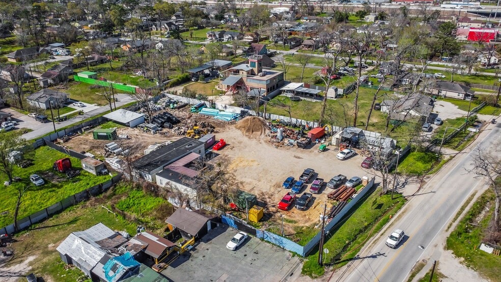 4106 Laura Koppe Rd, Houston, TX for sale - Building Photo - Image 2 of 15