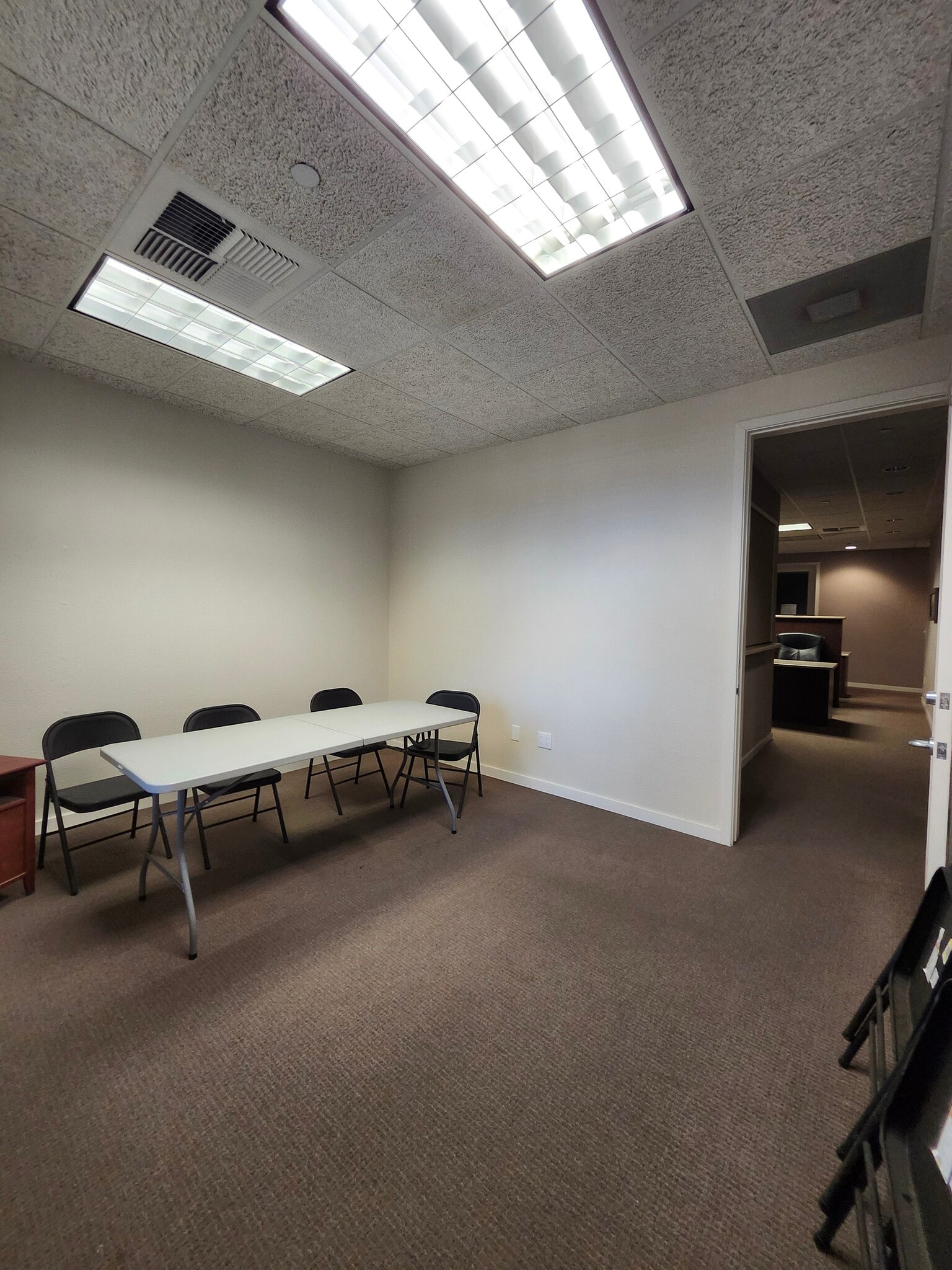 1110 Civic Center Blvd, Yuba City, CA for lease Interior Photo- Image 1 of 8