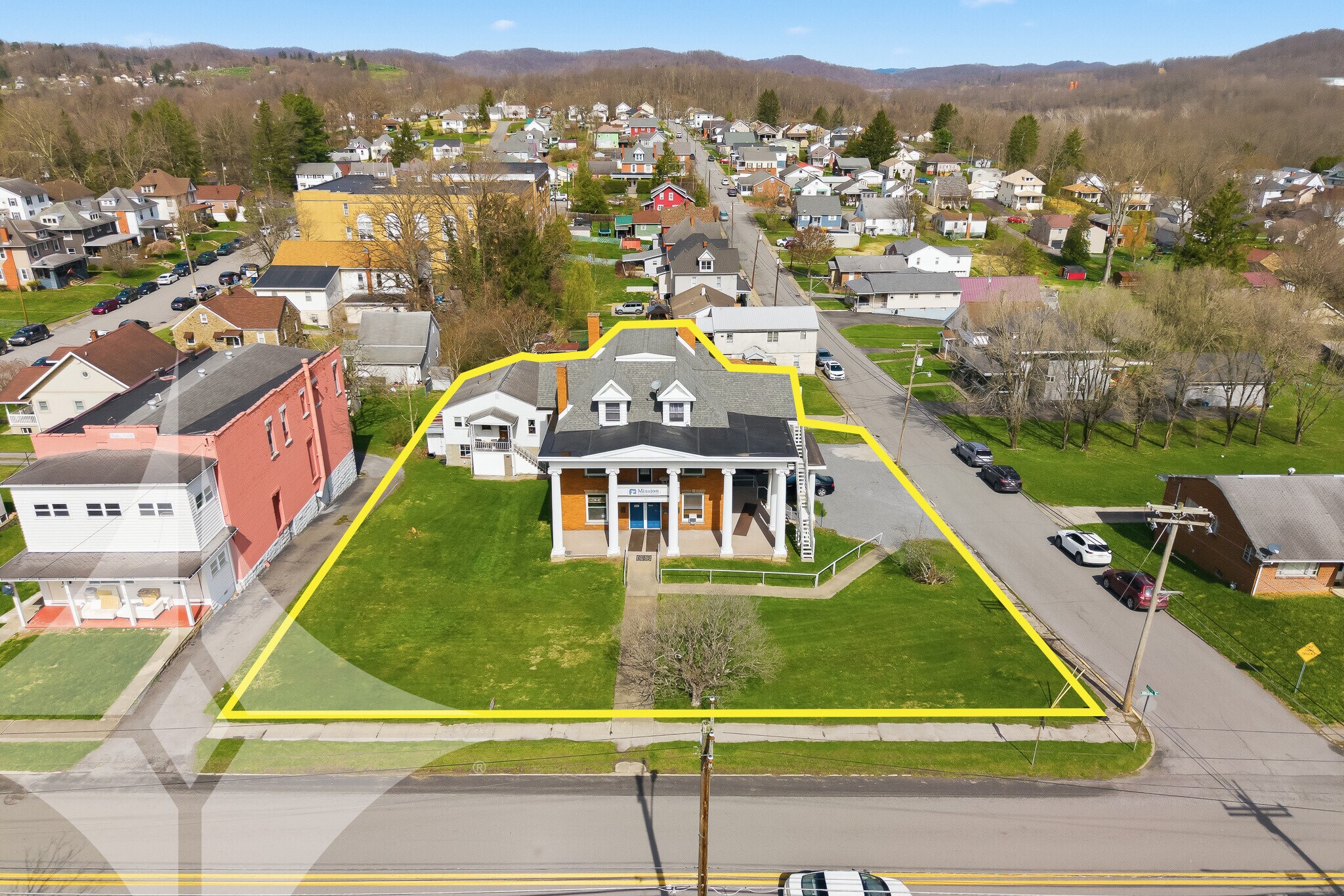 1042 Morgantown Ave, Fairmont, WV à vendre Photo du bâtiment- Image 1 de 51