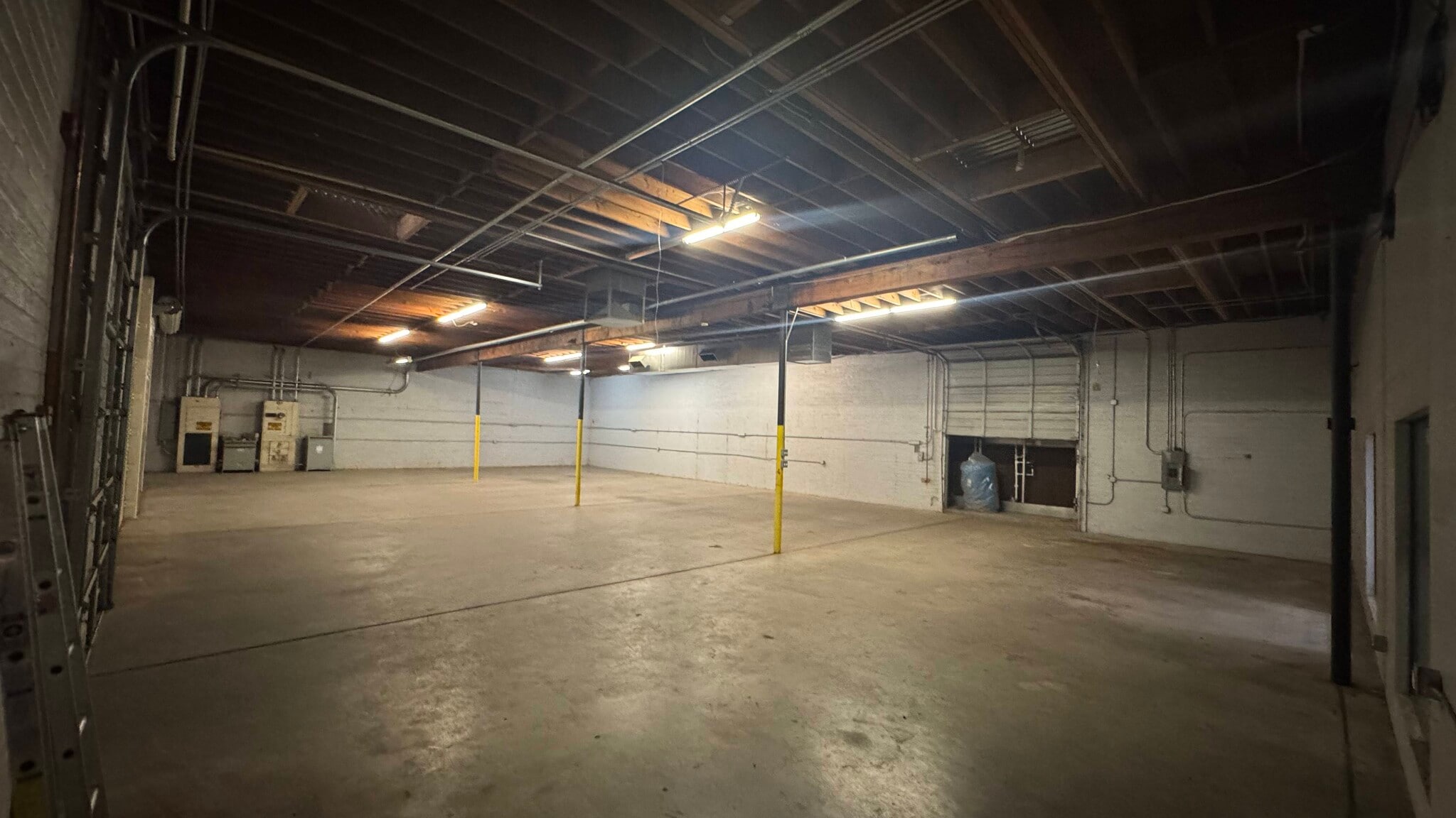1706 E Curry Rd, Tempe, AZ for lease Interior Photo- Image 1 of 19