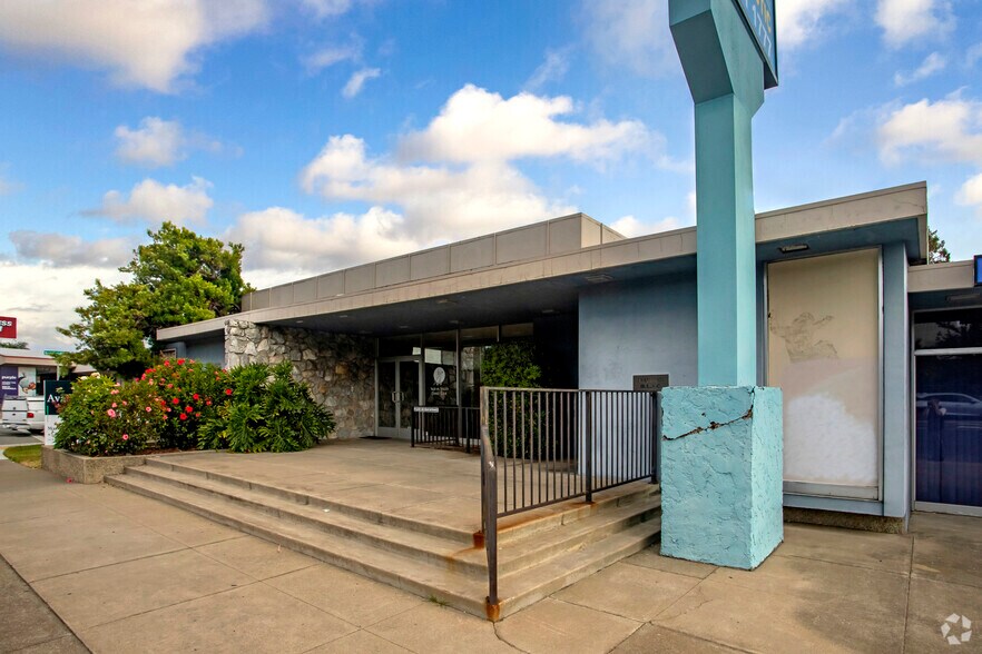 3591-3595 Stevens Creek Blvd, San Jose, CA à louer - Photo du bâtiment - Image 2 de 10
