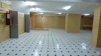 Retail in Toledo, Toledo for lease Interior Photo- Image 2 of 6