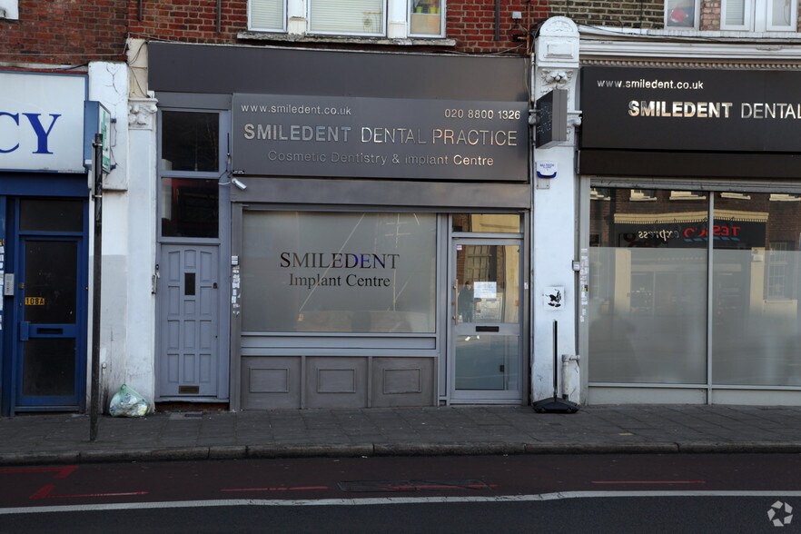 106 High Rd, Londres à vendre - Photo du bâtiment - Image 3 de 10