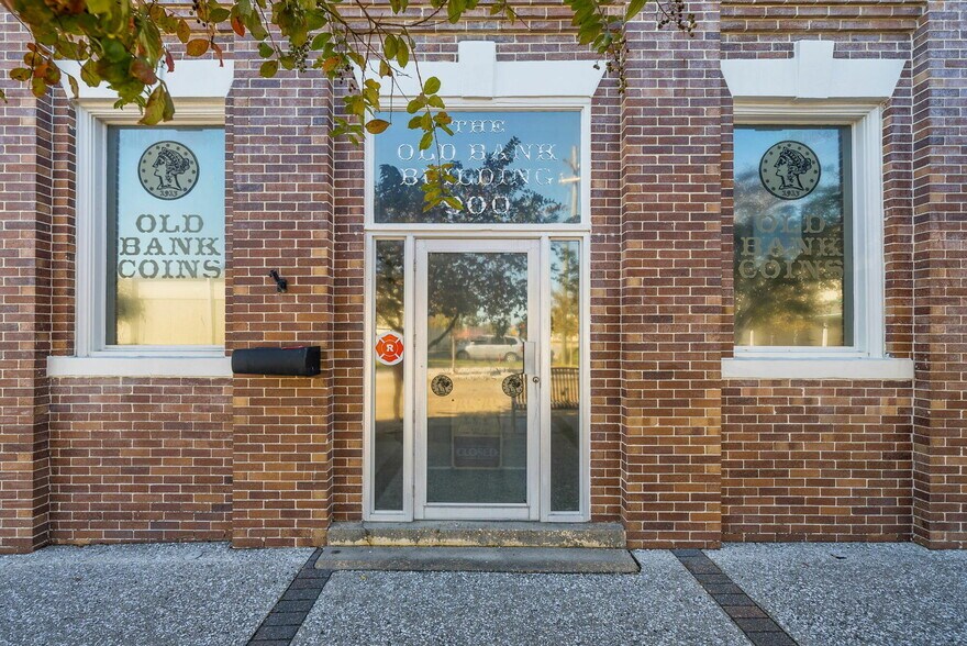 900 Florida Ave, Lynn Haven, FL à vendre - Photo du bâtiment - Image 3 de 30