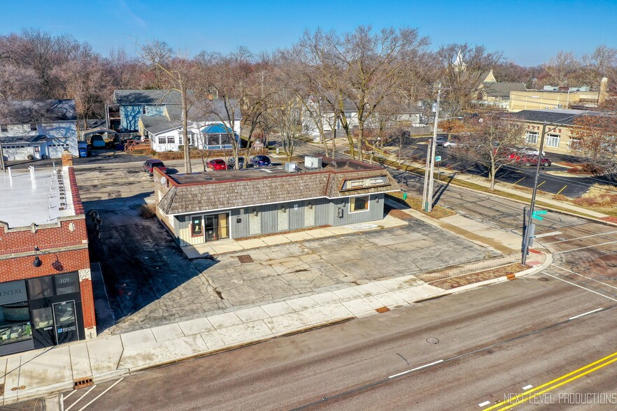 101 S Batavia Ave, Batavia, IL for sale - Building Photo - Image 3 of 16