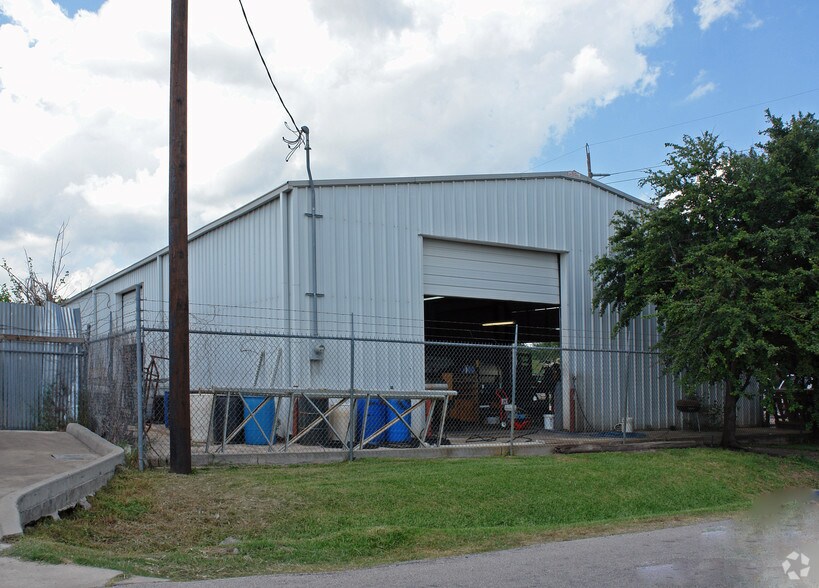 3612 Dunvale Rd, Houston, TX à louer - Photo du bâtiment - Image 3 de 3