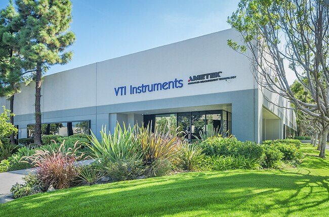 Plus de détails pour 2031 Main St, Irvine, CA - Industriel à louer