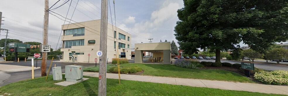 1349 Calumet Ave, Robertsdale, IN à vendre - Photo du bâtiment - Image 3 de 3