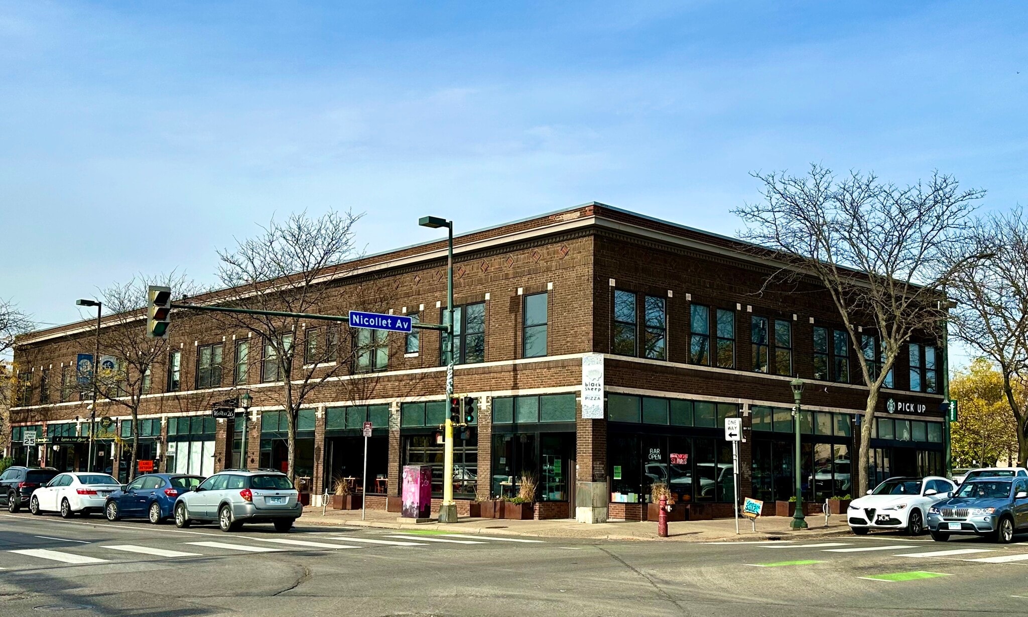 2548-2550 Nicollet Ave, Minneapolis, MN for lease Building Photo- Image 1 of 15