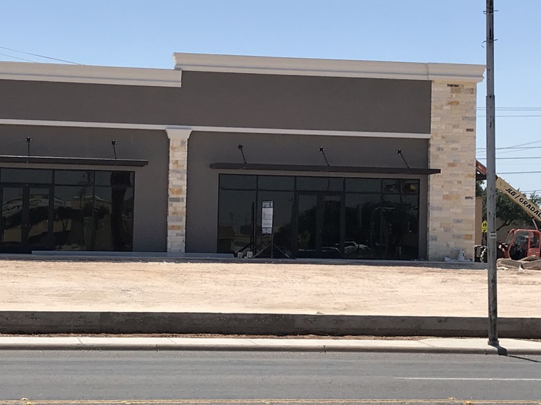 901 N Grant Ave, Odessa, TX for lease - Building Photo - Image 3 of 6