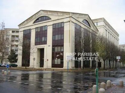 Office in Montpellier for lease - Building Photo - Image 2 of 22