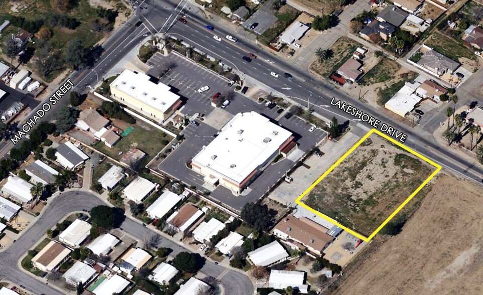 Lakeshore Dr, Lake Elsinore, CA for sale - Building Photo - Image 1 of 3