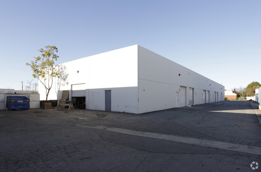 11618 Washington Blvd, Whittier, CA à louer - Photo du bâtiment - Image 2 de 2