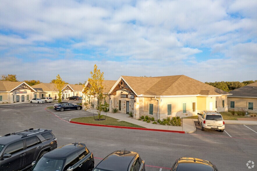 1210 Cottonwood Crk, Cedar Park, TX à louer - Photo du bâtiment - Image 2 de 6