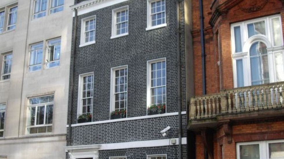 35 Berkeley Sq, Londres à louer - Photo du bâtiment - Image 2 de 11